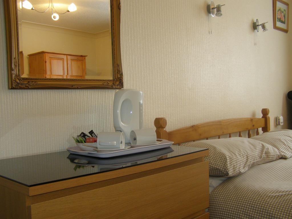 Blantyre Guest House Бринлингтон Номер фото