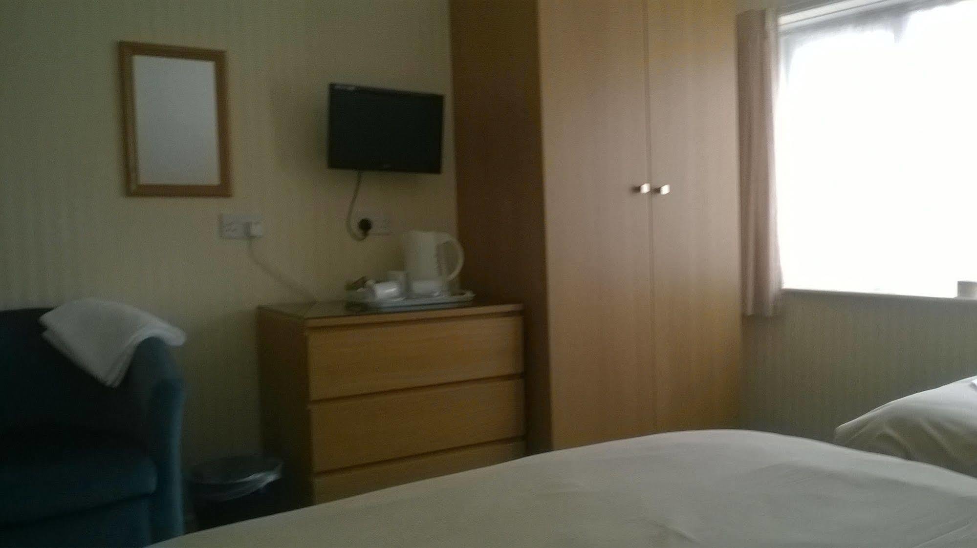 Blantyre Guest House Бринлингтон Экстерьер фото