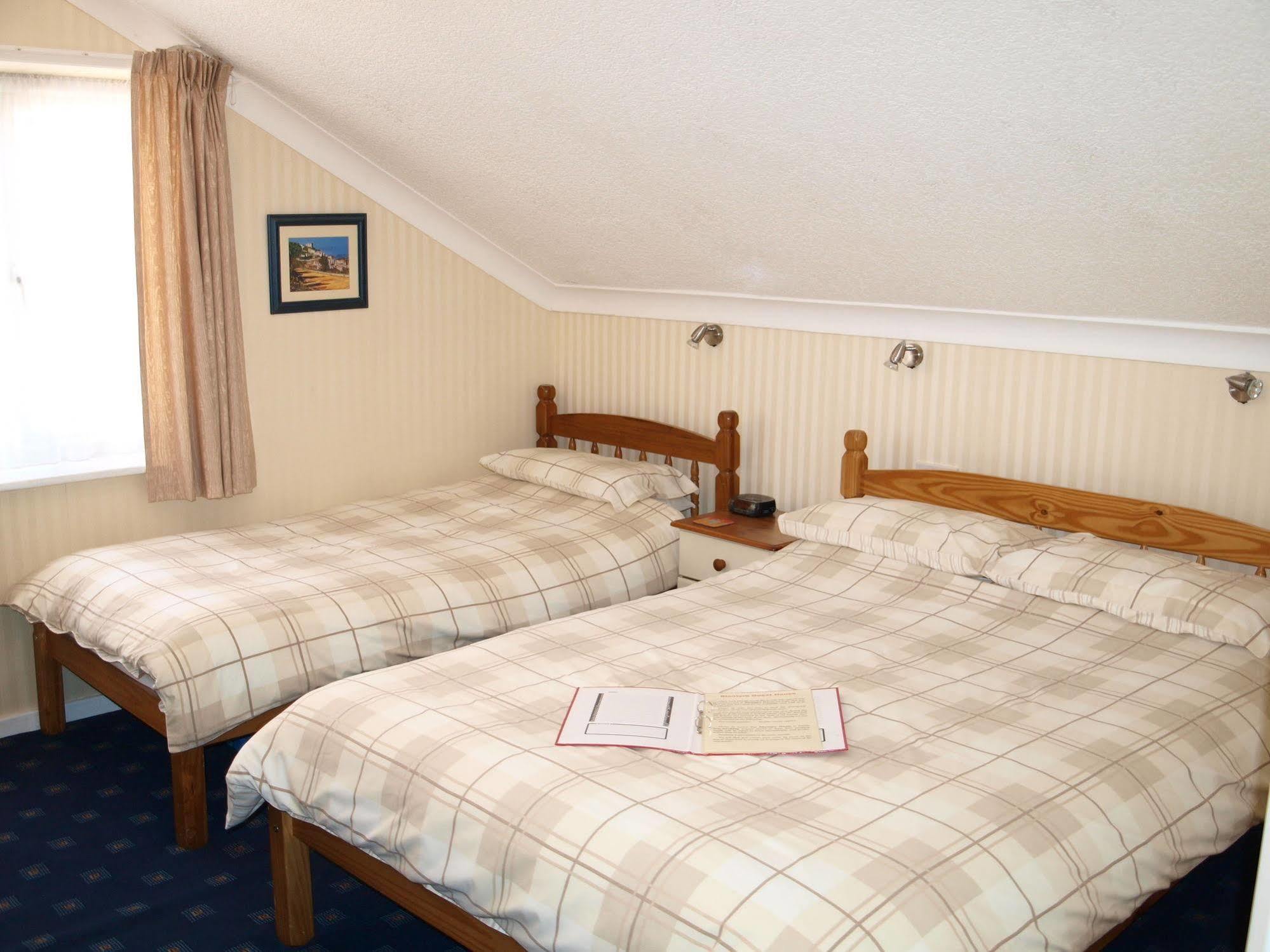 Blantyre Guest House Бринлингтон Экстерьер фото